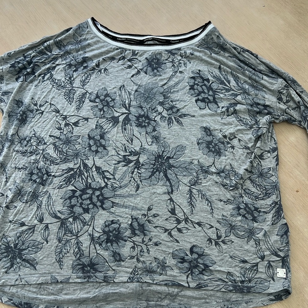 Calvin Klein performance top